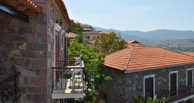 The Schoolmistress With The Golden Eyes, Studios & Rooms Metímna Exterior foto